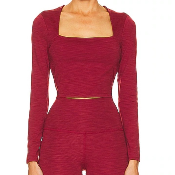 Beyond Yoga Tops - Beyond Yoga heather rib frame cropped pullover NWT